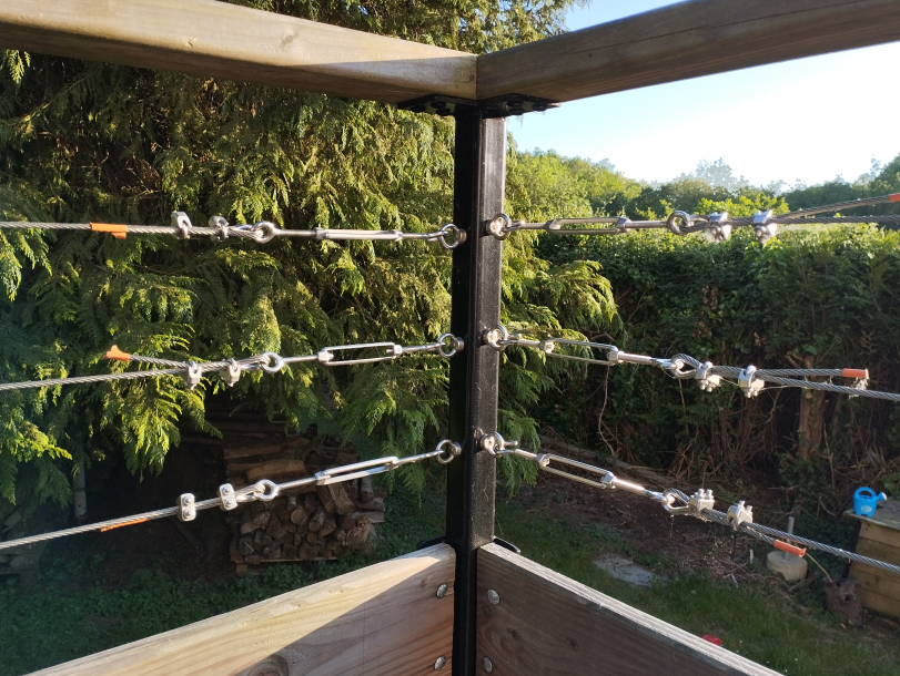 1 cm d'écart on a dit ! Et on change à chaque coin ;)